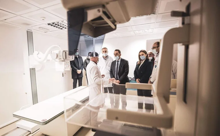 Sie halten das Wort Fadil Nura: Zum ersten Mal ist Skringeraj aus mammographischen