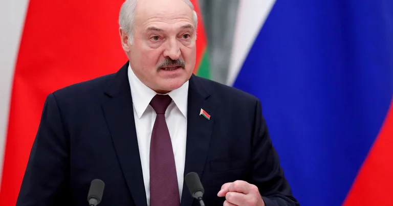 Loukachenko biélorusse commente la situation en Ukraine: Je n'aime pas la guerre du tout