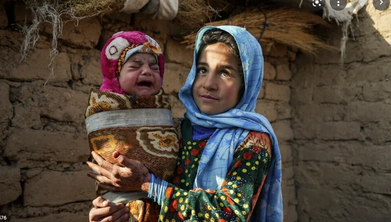 Heavy: I genitori vendono bambini e reni per nutrire famiglie affamate in Afghanistan