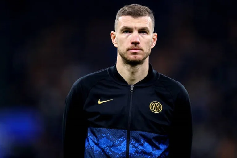 Milan ou Naples ? Dzeko parle des concurrents du titre Inter