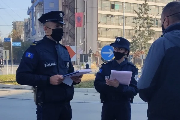 Respektoni masat: 235 qytetarë u gjobitën në orët e fundit