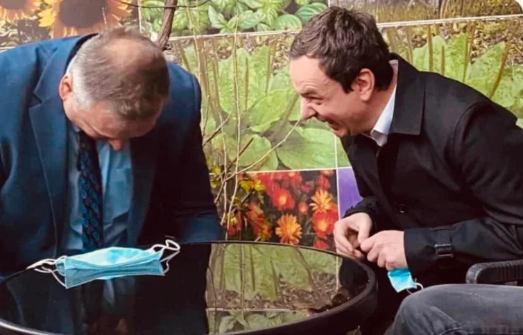 Le pain est libéré, le sucre est libéré. A dire ou rire de Kurt en réalité avec ses promesses (Vidéo)