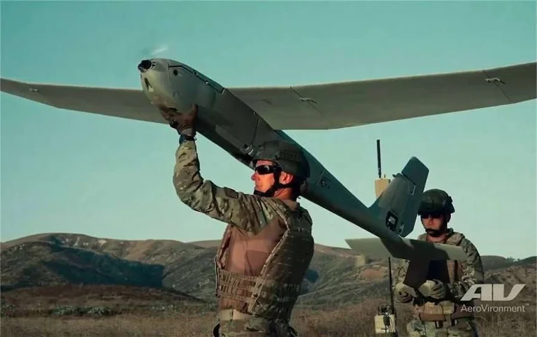 Kosovo Armee bald mit 40 US-Flugzeug ausgestattet