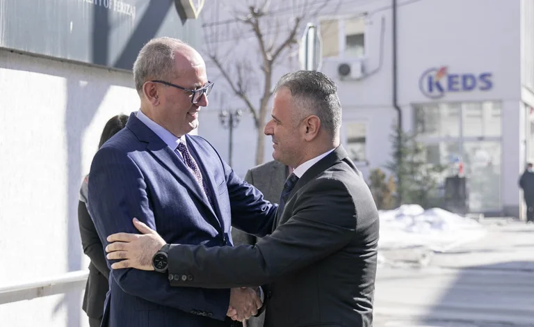 Ferizaj gana la subvención de 400.000 euros, Aliu: Nuestra comunidad líder también en proyectos de energía renovable