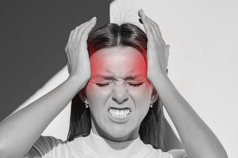7 Neurologists do things every time they have headaches