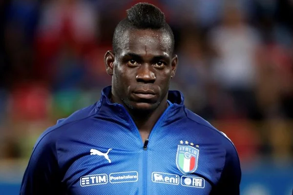 Official, Mancini gibt Balotelli an Italienisch National