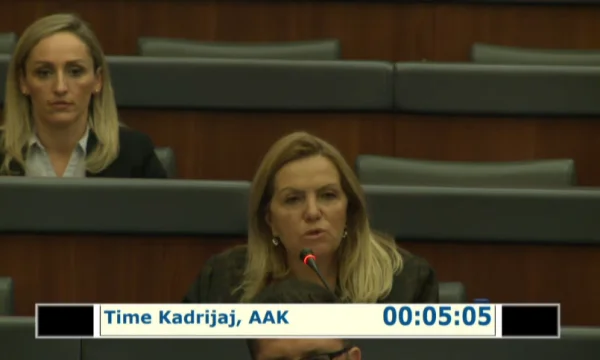 Kadrijaj rappelle à Kurt la perte des élections locales: Rien n'était la Saint-Valentin ce qui était St. Baldoff.