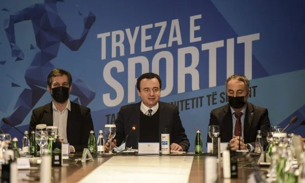 Primer Ministro Kurti en una reunión con la comunidad deportiva: Necesitamos tanto la masa como el esplendor de los deportes