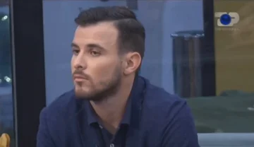 C'est la décision du Grand Frère sur Arber, le résident qui a donné des informations à Béatrice.