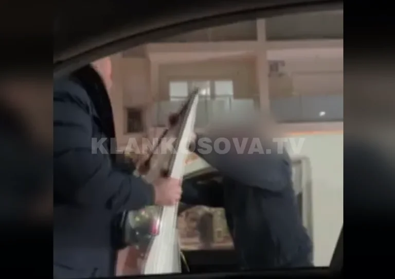 Stoßdämpfer: Ältere in Pristina gestanzt (VIDEO)