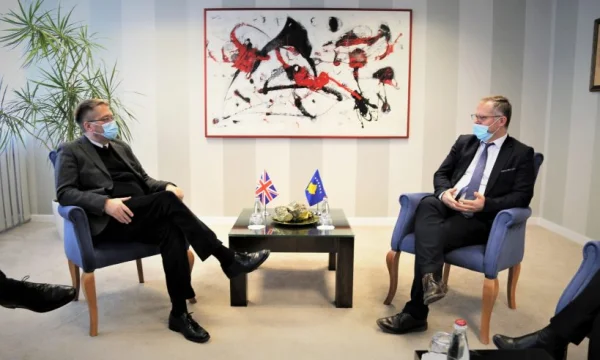 Bislim trifft sich mit Ambassador Abbott zusammen, diskutiert Energie, Wirtschaft