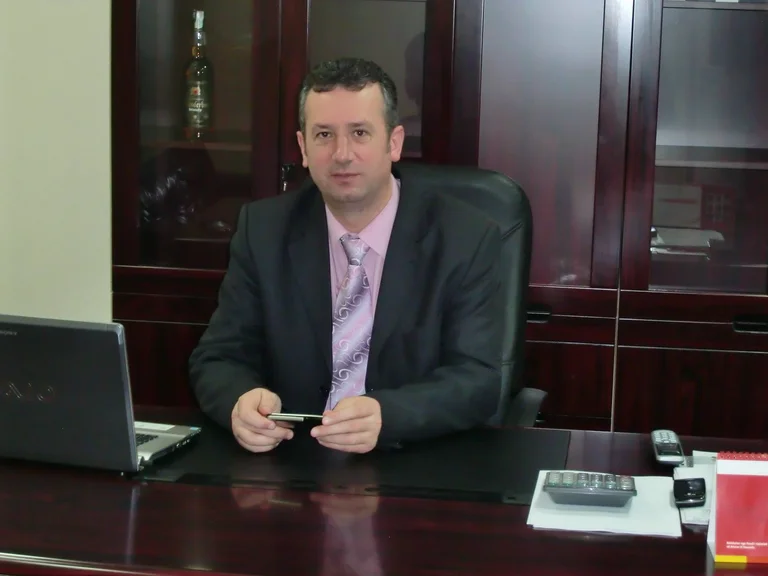 Once openly supported Albin Kurti, his company today makes transportation of Kosovo Serbs to Serbia