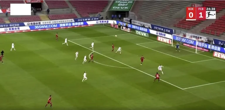 Das Ziel, das Tolisso nur für Bayer scored, um das Herz des Babys zu gefallen.