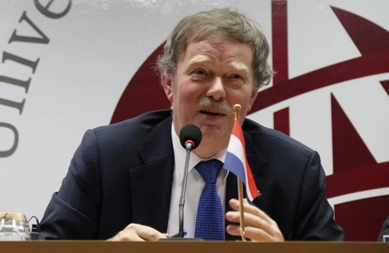 Ex embajador holandés: QUINT debe entender que Kosovo es un estado independiente