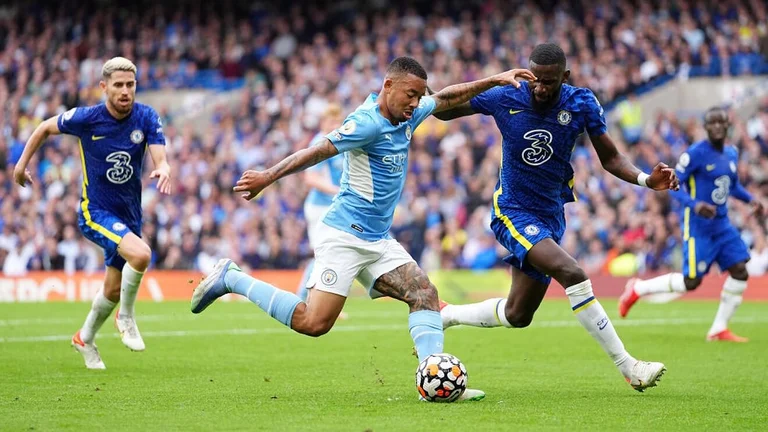 Le spectacle garanti aujourd'hui au Premier League : Man City ] Chelsea commence dans un petit moment, formations officielles