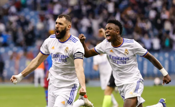 Le Real Madrid triomphe dans le drame de cinq buts contre Barcelone