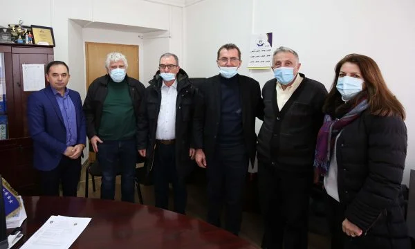Los líderes sindicales se reúnen, juran que no pararán hasta que se cumplan los requisitos