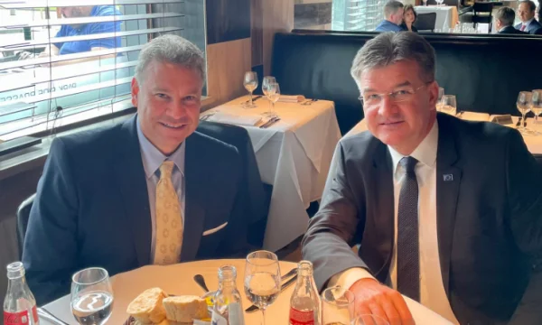Escobar et Lajcak visitent bientôt les Balkans occidentaux