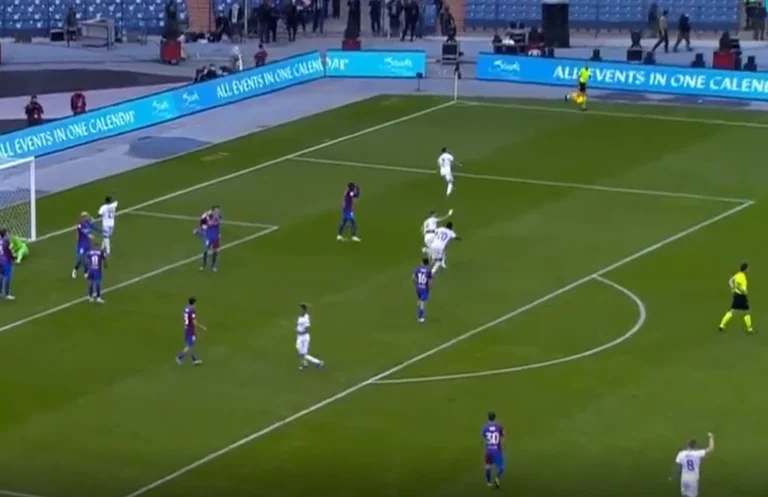 Benzema marque Real, rétablit la supériorité sur Barca