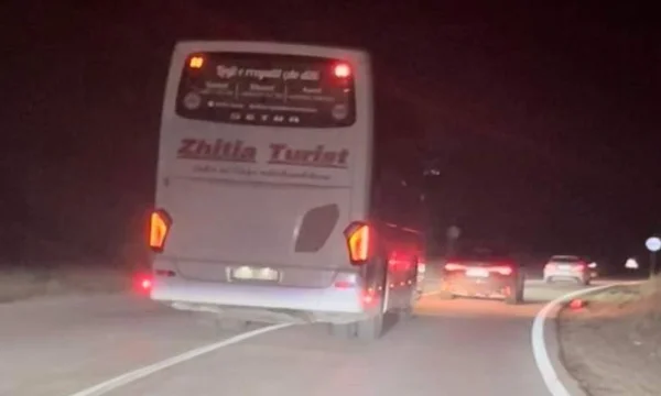 Vor einigen Tagen hatte ein Firmentreiber, der heute Abend in Serbien stürzte, eine gefährliche Überwindung gemacht.