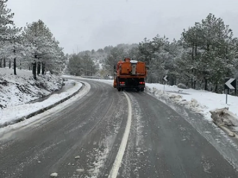 Dies ist der Zustand der Straßen nach Schneefall