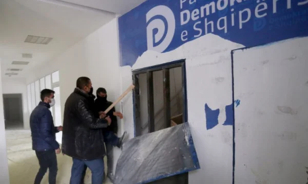 Dies sind Kosovo-Protester, die gestern im DP-Protest verhaftet wurden