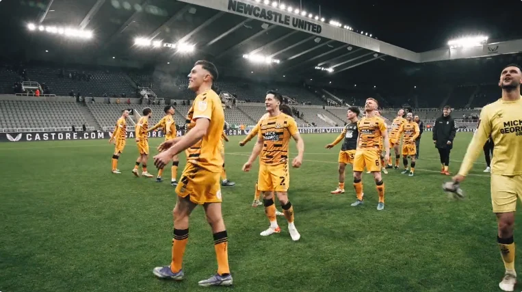 Amors from the Third League eliminated Newcastle and then celebrated as CR7