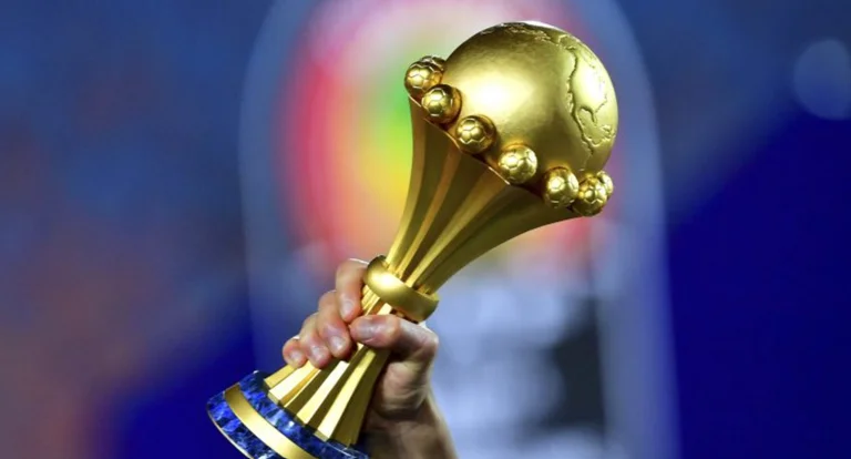 Ce soir commence la Coupe d'Afrique : C'est le premier match.