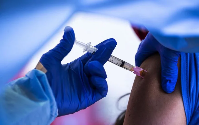 Il Portogallo inizia a vaccinare bambini sotto i 12 anni