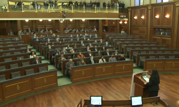 Die jährliche Rede des Präsidenten wird von kleinen und großen in der Versammlung boykottiert