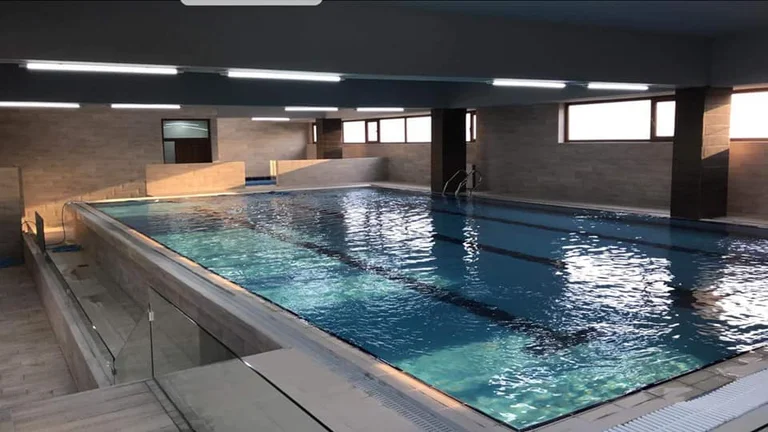 Der STEP-Schwimmclub reagiert stark gegen die Föderation: Es verwandelt uns in dunkle, eifersüchtige, unwissende Zeiten.