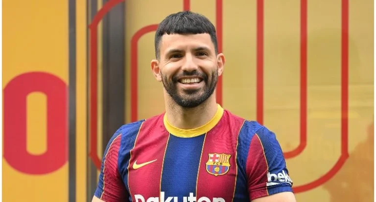 Super klasi i Real Madridit: Kështu e uron Agueron pas pensionimit