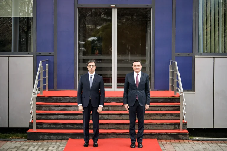 Kurti kërkon nga Pendarovski informata lidhur me rastin “Kumanova”