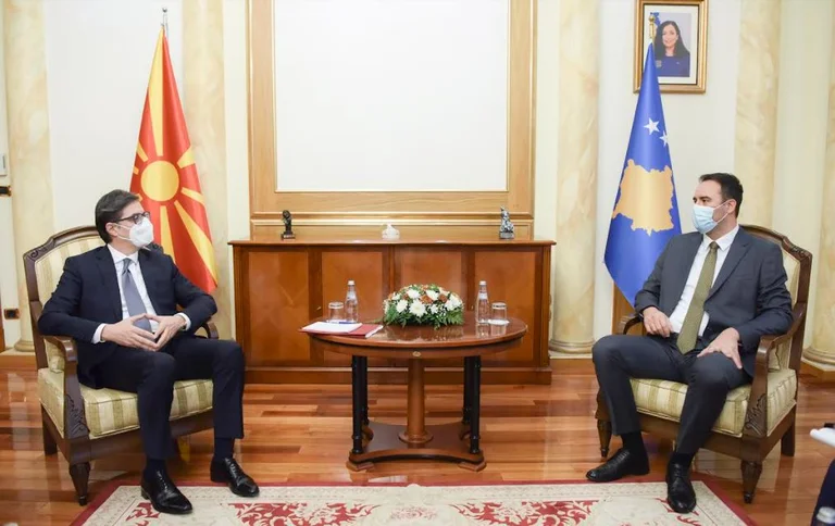 ​Konjufca: Pendarovski konfirmoi mbështetjen e shtetit të tij për liberalizimin e vizave
