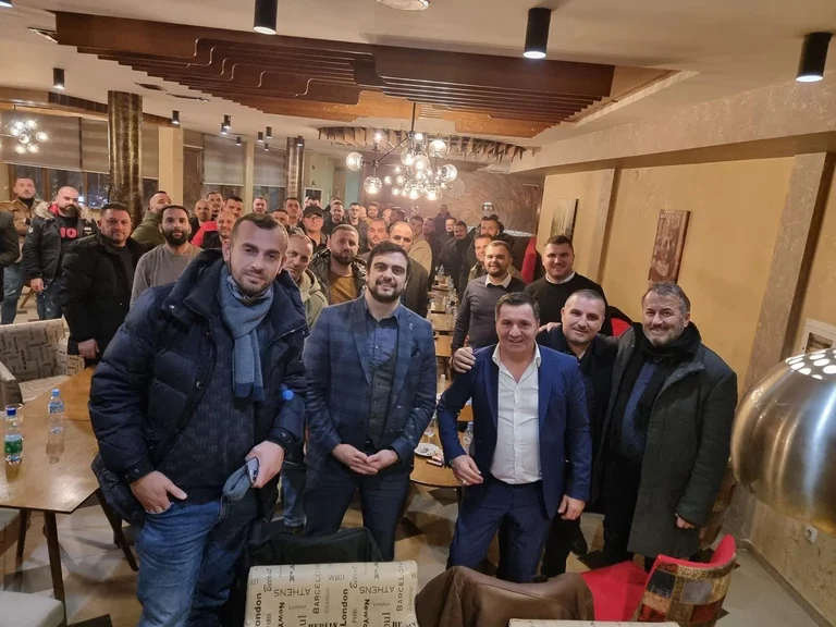 Fillon mobilizimi i Shoqatës së Gastronomëve dhe Hotelerisë për protestën para Qeverisë