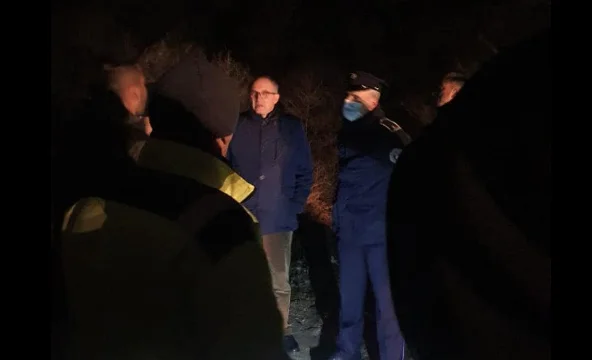 Rrëshqitja e dheut në rrugën drejt Prevallës, kryetari i Prizrenit viziton vendin dhe flet për gjendjen