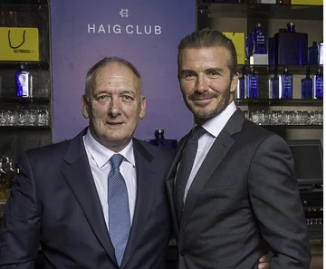 Le père de David Beckham épouse un avocat millionnaire à l'âge de 70 ans
