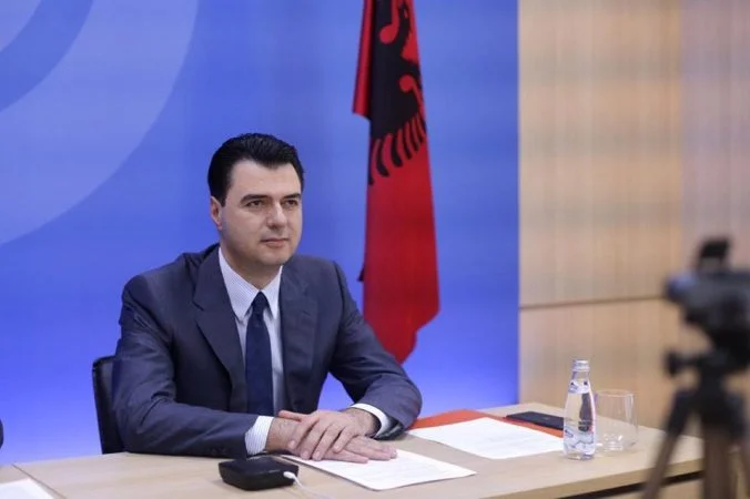 Basha hap mbledhjen: Dje u themelua organizata e parë antiamerikane, pas asaj të Enver Hoxhës