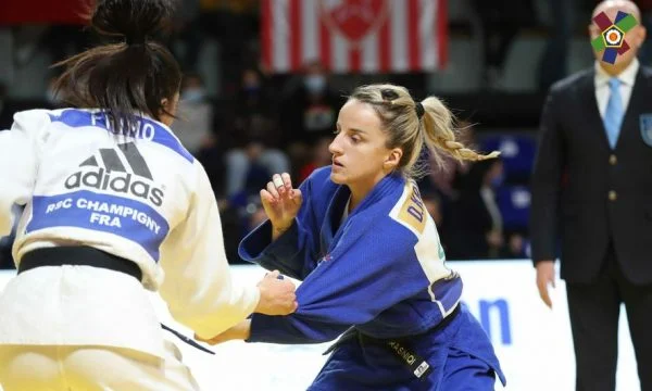 Edhe një sukses, Distria Krasniqi e Laura Fazliu fitojnë Champions Leaguen në xhudo