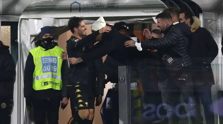 Juve ndalet nga Venezia