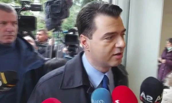 Flet Basha: Ditëlindje e thyer e PD’së nga ata që e përçanë partinë për interesat e tyre