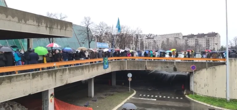 Nis bllokada e rrugëve në Beograd nga protestuesit