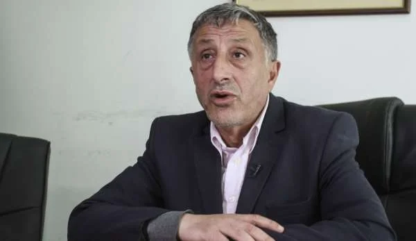 Jasharaj: Qeveria do të skuqet kur ta shohë realitetin e të punësuarve në arsim