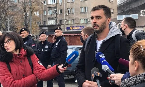 Serbi nga Prishtina që organizoi protesta në Beograd vjen me paralajmërim