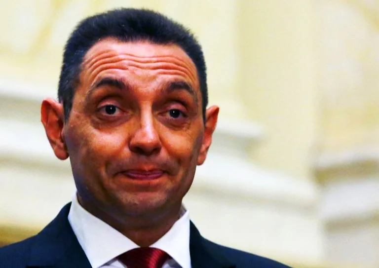 BE ia mshelë gojën Vulinit: Mizoritë në Reçak janë të dokumentuara mirë, s’mund të mohohen