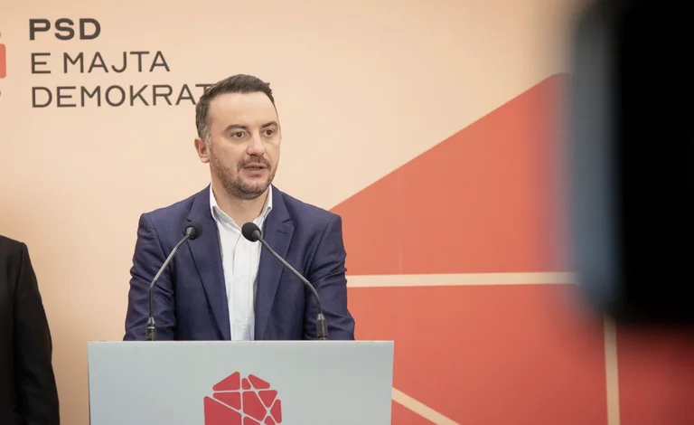 Molliqaj: Të ndalet presioni ndaj Sindikatave, Kurti ka braktisur kauzat e qytetarët po e braktisin Kurtin