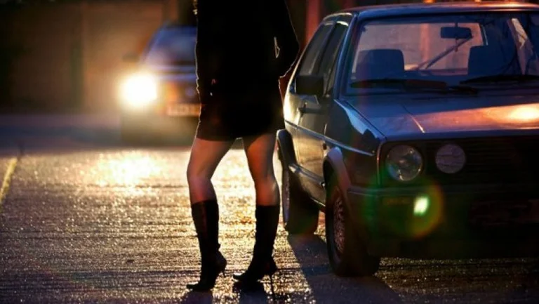 Prostitucioni në Prishtinë, arrestohen dy femra dhe një mashkull