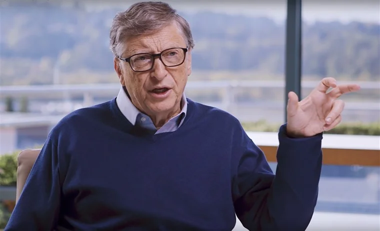 Bill Gates: Varianti Omicron shqetësues, COVID do të bëhet sëmundje endemike