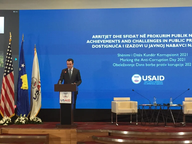Kurti: Pas 14 shkurtit, korrupsioni s’mund të jetë i lidhur me Qeveri