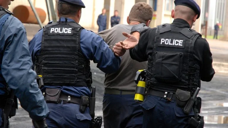 ​Arrestohet një serb në Jarinje, dyshohet për krime lufte ndaj popullsisë civile